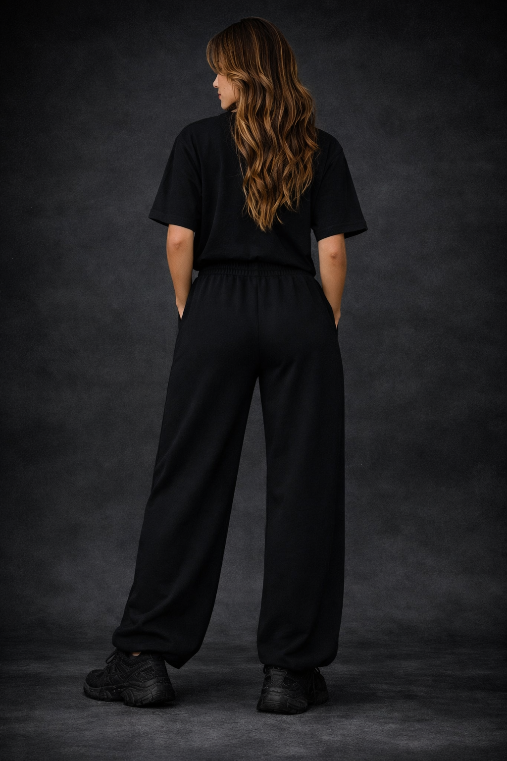 Women's Studio Sweatpants (Black)