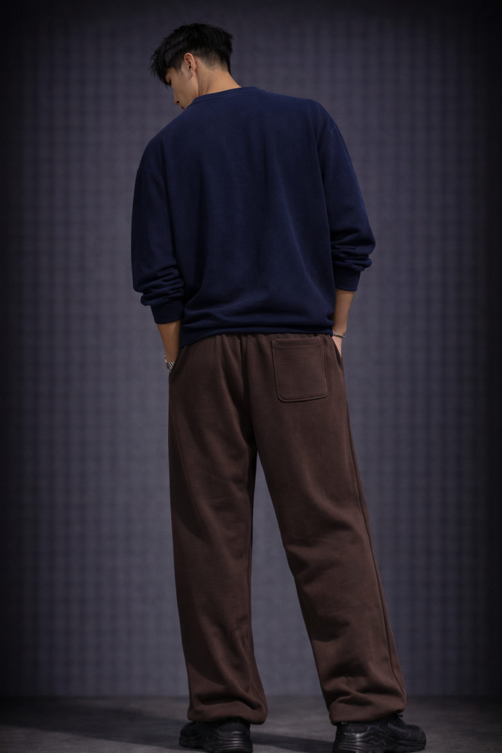 Varsity Emblem Sweatpants (Brown)